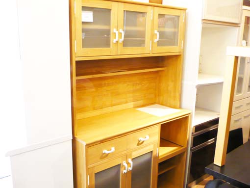 モモナチュラル　キッチンボード　食器棚